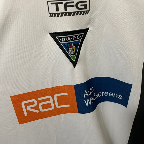 2004/5 Dunfermline Athletic home jersey. Medium sized. Like New. - Picture 2 of 4